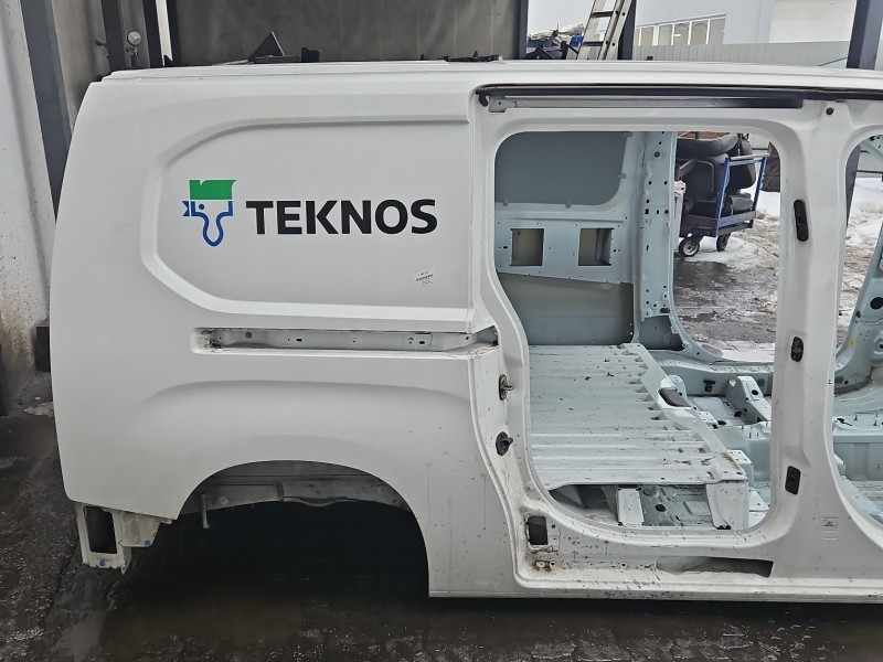 Błotnik tył prawy Toyota Proace City biały EWP ćwiartka