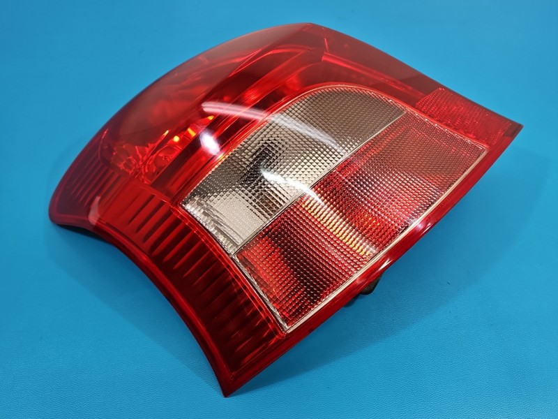 Lampa tył lewa Toyota Yaris II HB EUROPA