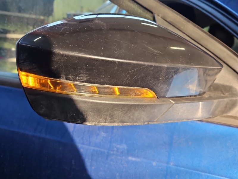 Lusterko prawe Skoda Octavia III LF5W Europa / Lakier: LF5W / 6pin / Rysy na obudowie europa
