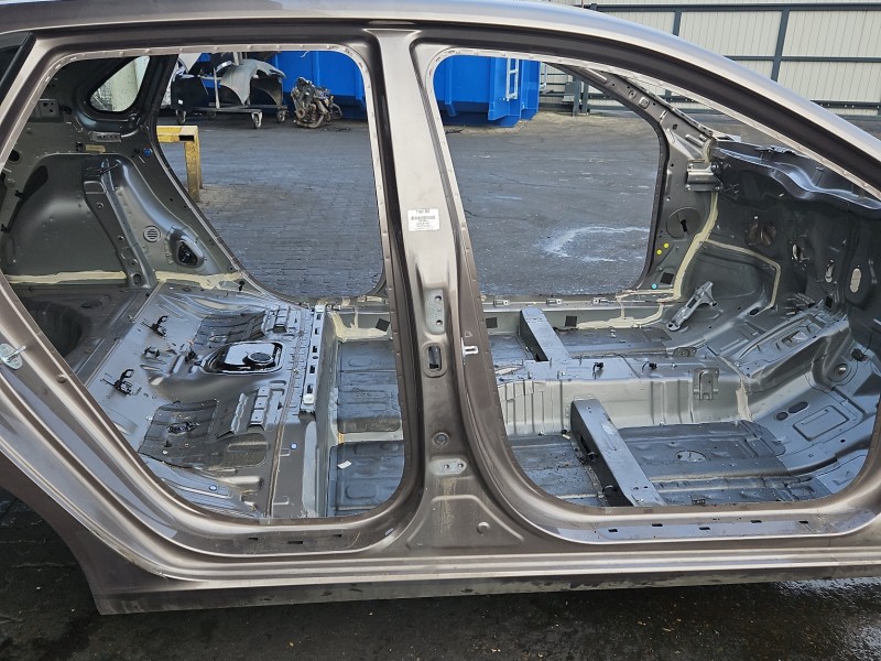 Próg prawy SŁUPEK ŚRODKOWY B Hyundai I30 III 16- HB 5d B6S - SUN BURN