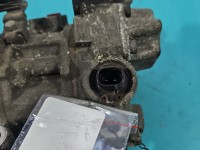 Sprężarka klimatyzacji kompresor 447220-9243 Toyota Avensis II T25 1.8 vvti