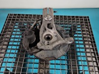 Zwrotnica prawa piasta przód 2.0 tdi Skoda Superb III