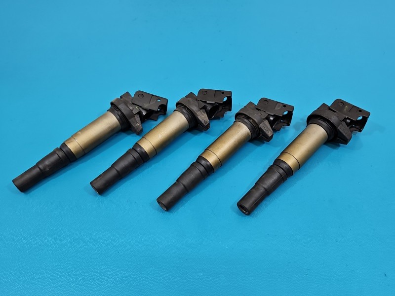 Cewka zapłonowa Peugeot 508 II 18- 1.6 16V 10FKBA,5G06 DELPHI 4 elementy