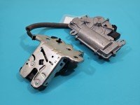 Zamek klapy tył 4M0827506D, 5TA827887A Skoda Superb III kombi 5+4pin wraz z dociągiem klapy