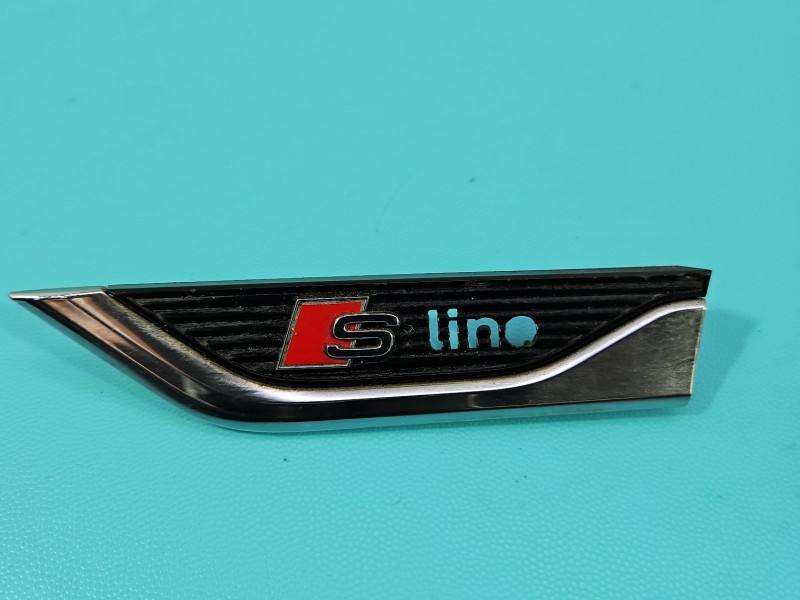 Listwa błotnika przód lewa Audi A5 F5 8W6853601B