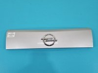 Blenda tył klapy Opel Antara srebrny GAN