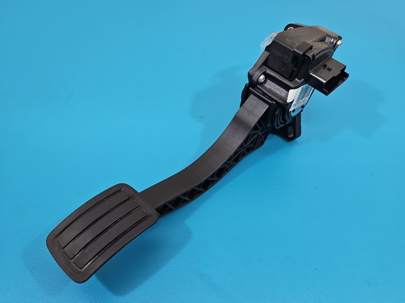 Pedał gazu potencjometr Peugeot 5008 II 17-24 1.5 hdi 9836042080
