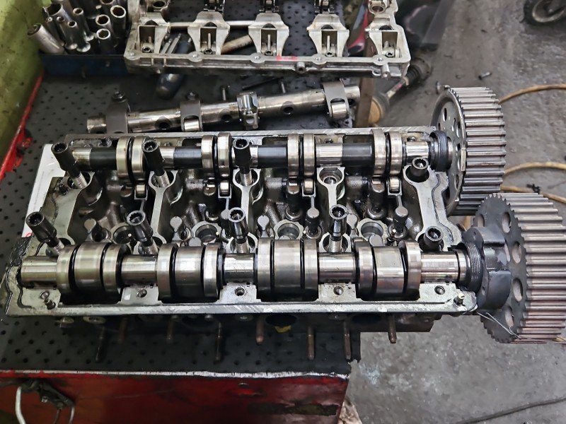 Głowica Audi A6 C6 03G103373A 2.0 tdi Głowica Audi A6 C6 03G103373A 2.0 tdi