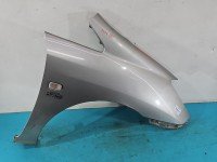 Błotnik przód prawy Toyota Corolla Verso I beżowy