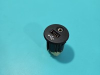 Gniazdo USB Nissan Juke I F15 10-19 28023-5X00A
