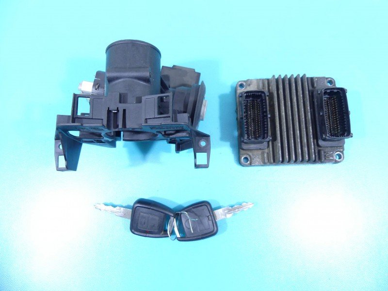 Komputer Sterownik silnika 09391899, 8972314050 Opel Astra II G 1.7 DTI