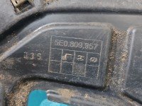 Nadkole przód lewe Skoda Octavia III 5E0809957