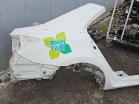 Błotnik tył prawy Toyota Corolla E16 E18 13- biały 040 ćwiartka
