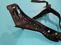 WZMOCNIENIE CZOŁOWE Pas przedni Mercedes W212 212620022