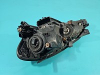 Reflektor prawy lampa przód Toyota Avensis Verso EUROPA