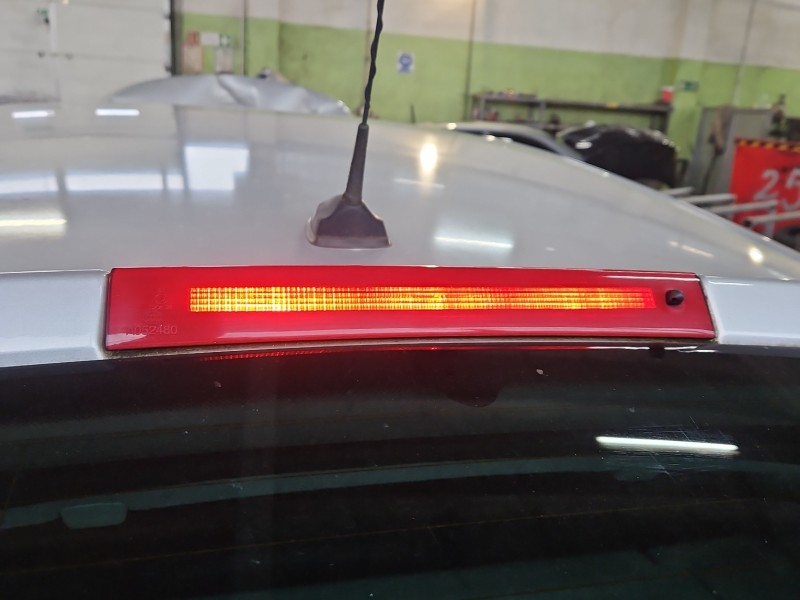 TRZECIE ŚWIATŁO STOP STOPU Renault Scenic III HB 89078988