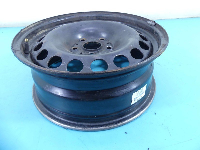 Felga stalowa 16" Vw Passat B6 6,5J R16 ET33 5x112 Lekkie bicie Felga stalowa 16" Vw Passat B6 6,5J R16 ET33 5x112 Lekkie bicie