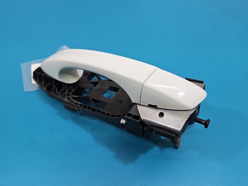 Klamka przód lewa zewnętrzna Vw Golf VII 5N0837885H