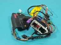 Instalacja Wiązka drzwi przód prawych Dodge Caravan V 07-20 P68068046AC