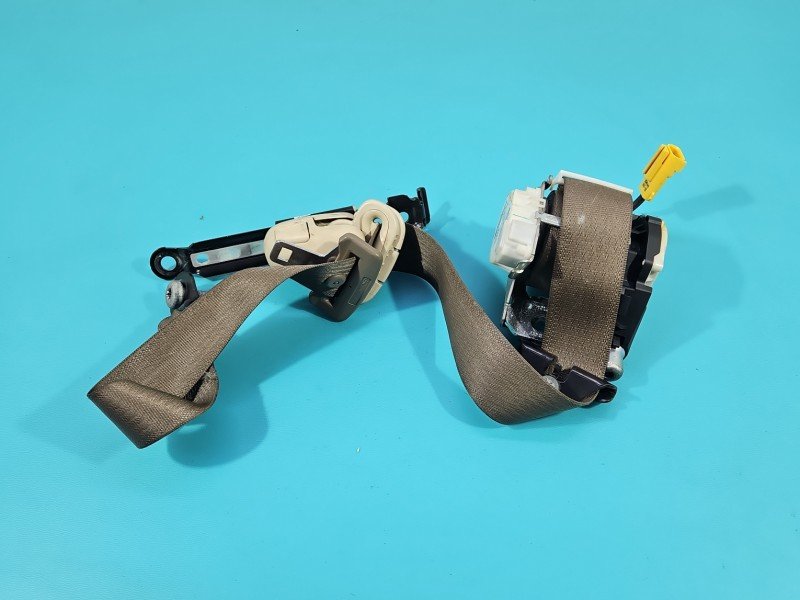 Pas bezpieczeństwa przód prawy pasażera Chrysler Voyager V 07-16 265073RH08