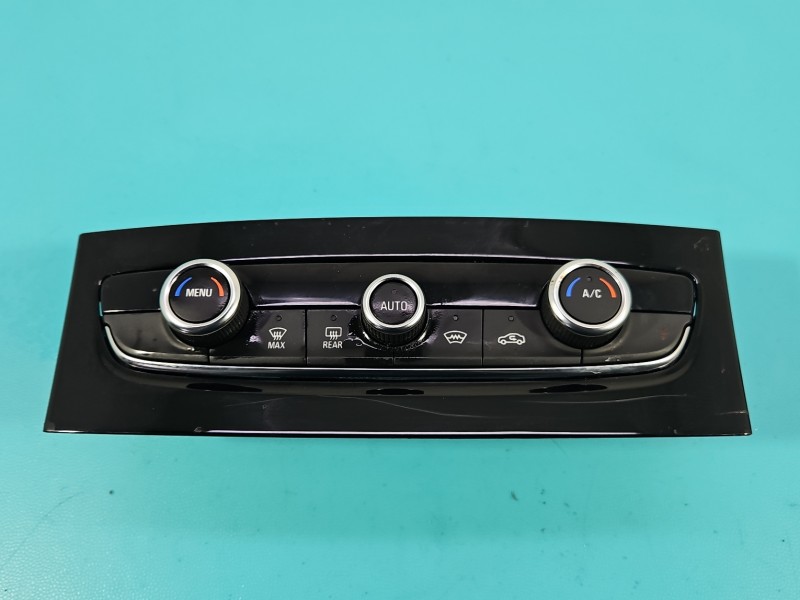 Konsola panel nawiewu Opel Grandland 98467981YX