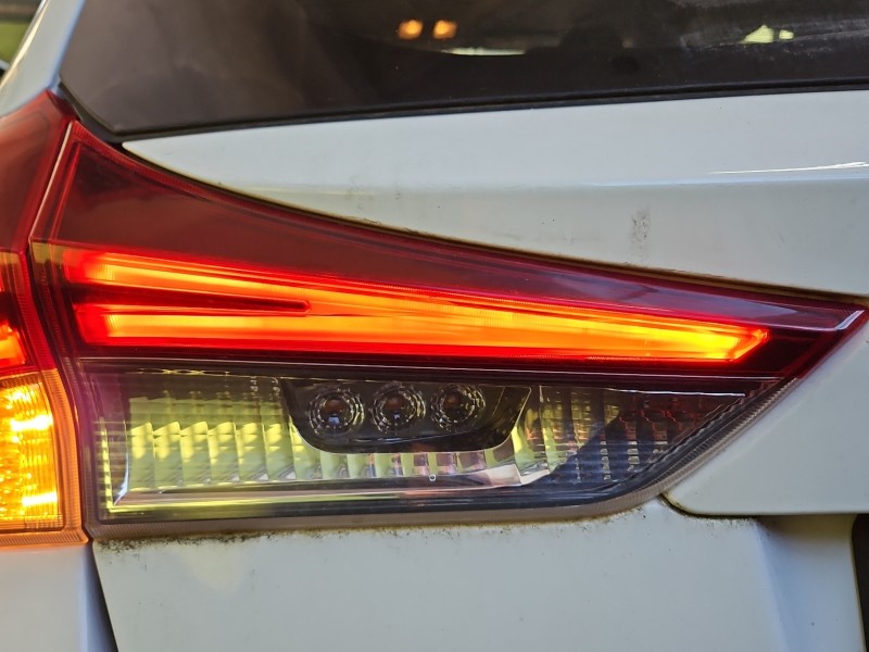 Lampa tył lewa Toyota Auris II kombi EUROPA