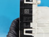 Zamek przód prawy Mercedes W204 EUROPA 4pin A2047232808