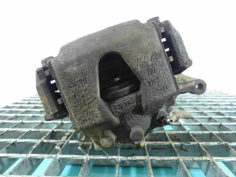 Zacisk przód prawy Opel Corsa B 1.2 jedn Zacisk przód prawy Opel Corsa B 1.2 jedn