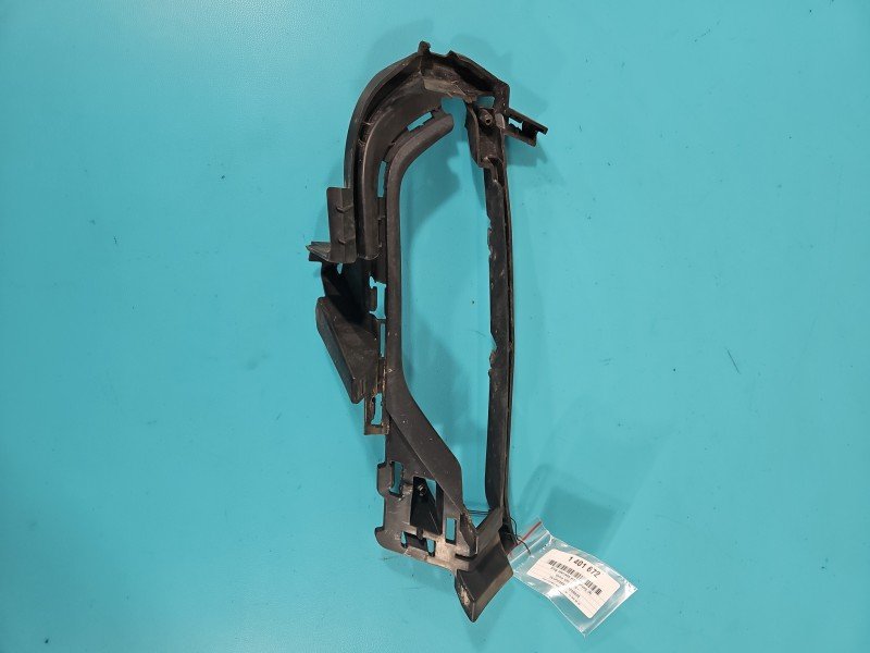 Ślizg zderzaka przód prawy Volvo V90 31383905