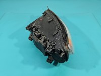 Reflektor prawy lampa przód VOLVO V70 III EUROPA 31214352