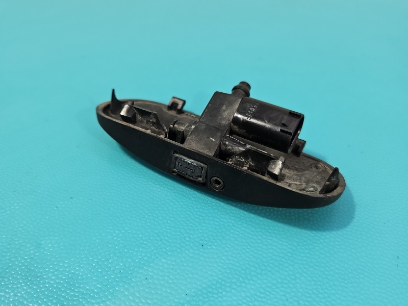 Spryskiwacz maski Audi A4 B9 3W0955988A