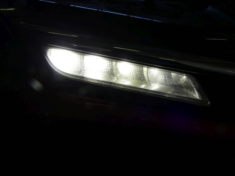 Światło jazdy dziennej prawe Renault Clio IV 12-20 89208541, 266003864R