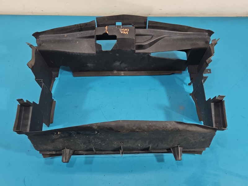 KIEROWNICA Wlot powietrza Mercedes W245 2.0 CDI