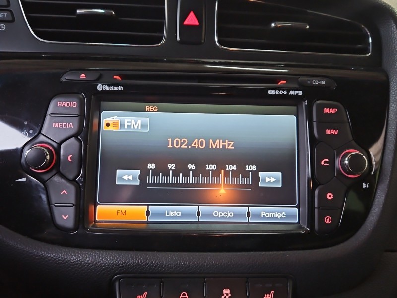 Radio fabryczne Kia Ceed II 12-18 96560-A2110WK radioodtwarzacz