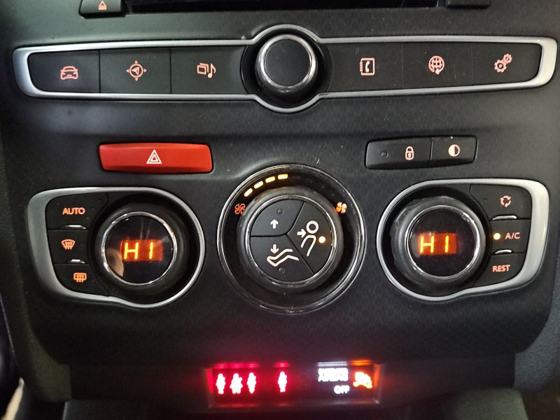 Konsola panel nawiewu CITROEN DS4 15-20 98100094ZF