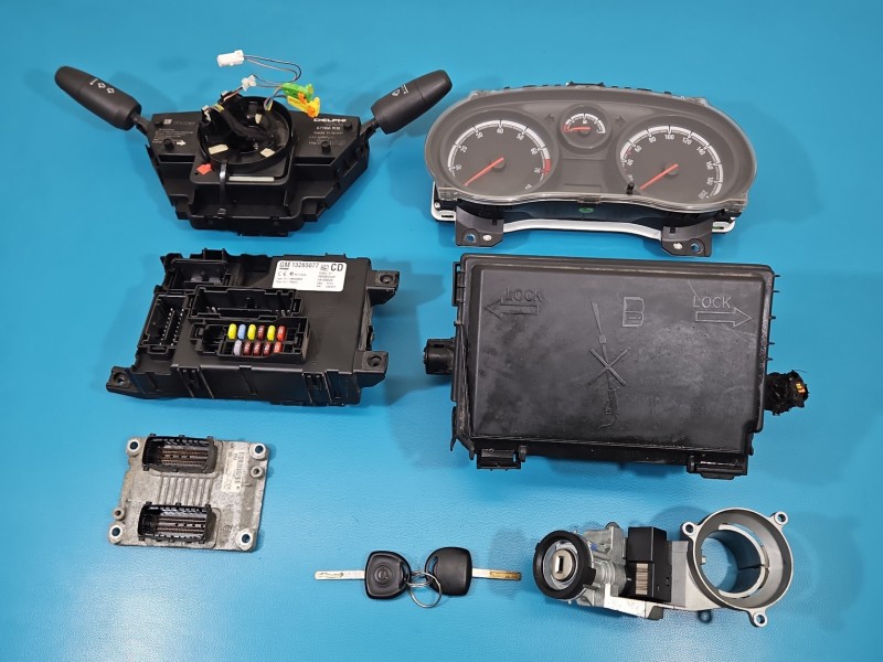 Komputer Sterownik silnika 0261208939, 55557932 Opel Corsa D 1.0 12V