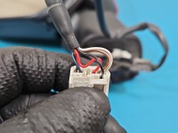 Lusterko lewe Toyota Corolla E21 19- na części. 6pin. Uszkodzone ramie KOLOR 3U5 hybryda europa