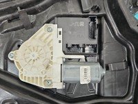 Podnośnik przód prawy Vw Passat CC 3C8837462K, 3C0959792C 4d sedan