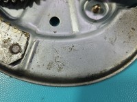 Podnośnik przód lewy Volvo V70 II 5d kombi