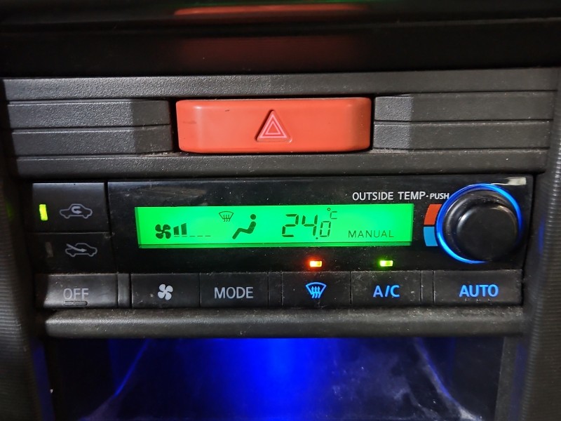 Konsola panel nawiewu Nissan X-trail I T30 27500-8H802