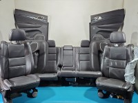 Fotele komplet kanapa Jeep Grand Cherokee IV WK2