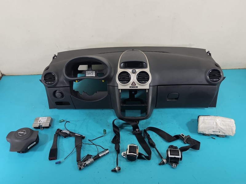 Deska rozdzielcza airbag pasażera kokpit Opel Corsa D