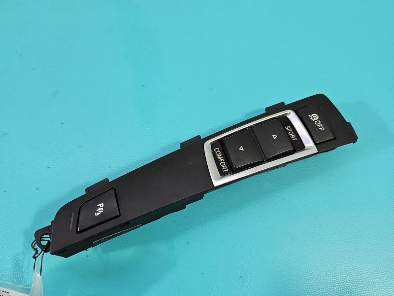 Przełącznik Producent części: BMW, ESP, PDC, zawieszenia Bmw f10 f11 9202945-02 Przełącznik Producent części: BMW, ESP, PDC, zawieszenia Bmw f10 f11 9202945-02