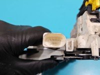 Zamek przód lewy 8J1837015D AUDI Q5 08- EUROPA Producent części: Audi, 6 pin