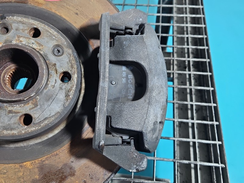 Zacisk przód prawy Peugeot 508 II 18- 1.6 PureTech