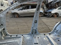 Próg prawy SŁUPEK ŚRODKOWY B Toyota Rav4 IV HB 5d 1F7