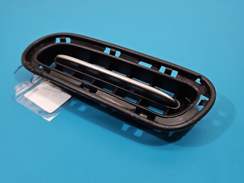 Zaślepka kratka zderzaka prawa atrapa Kia Stinger 86522J5600