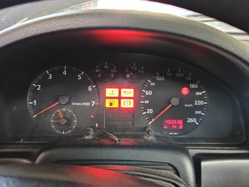 Licznik Audi A4 B5 8D9919033C 1.8 20V EUROPA