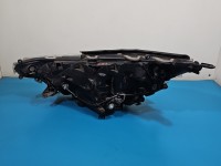 Reflektor prawy lampa przód Toyota Rav4 V EUROPA