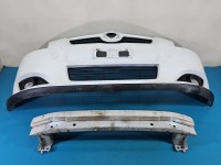 Zderzak przód przedni Toyota Auris I 040